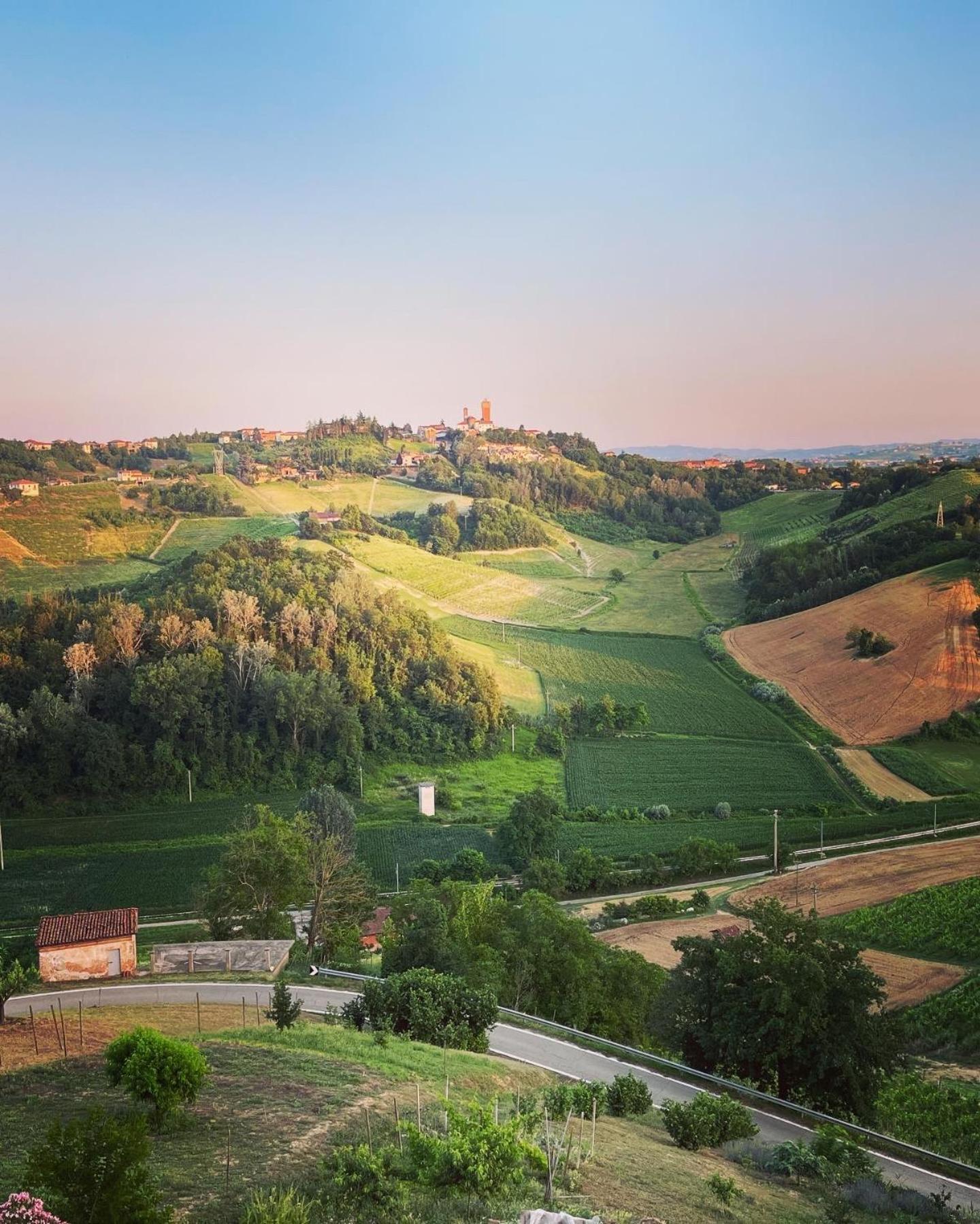 Agriturismo I Suri Asti Exterior foto